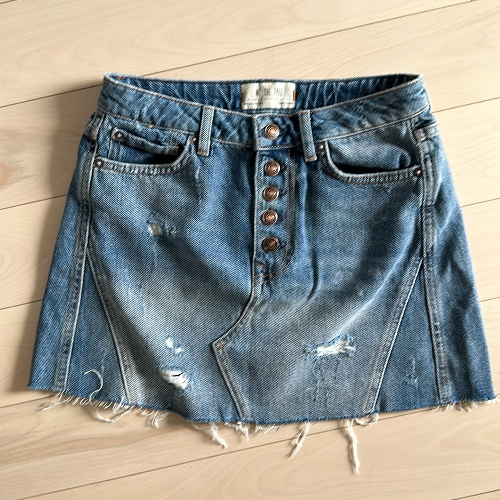 NWT Free People Distressed Denim Blue Jean Womens Mini Skirt Short Buttons 26